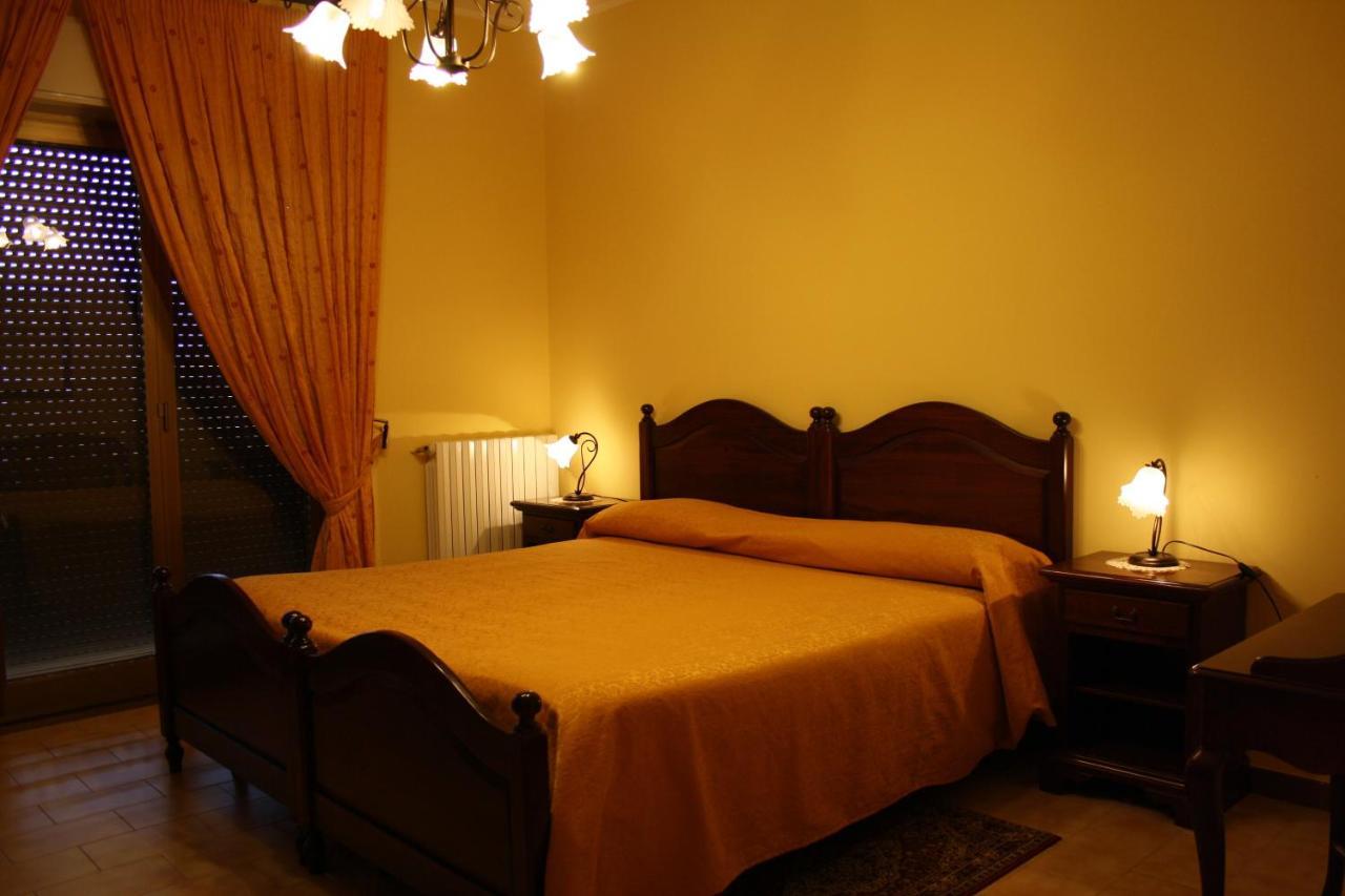 Ai Tre Parchi Bed And Bike Bed and Breakfast Randazzo Εξωτερικό φωτογραφία
