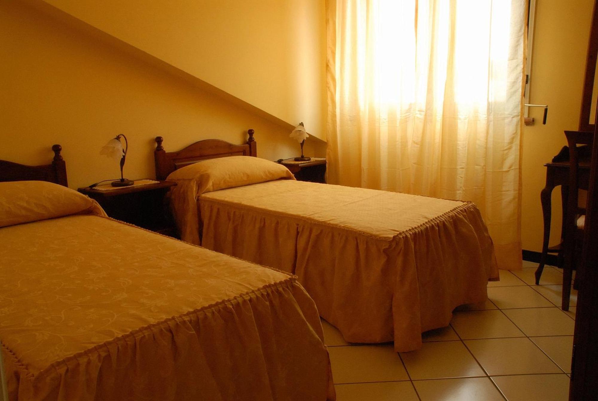 Ai Tre Parchi Bed And Bike Bed and Breakfast Randazzo Εξωτερικό φωτογραφία