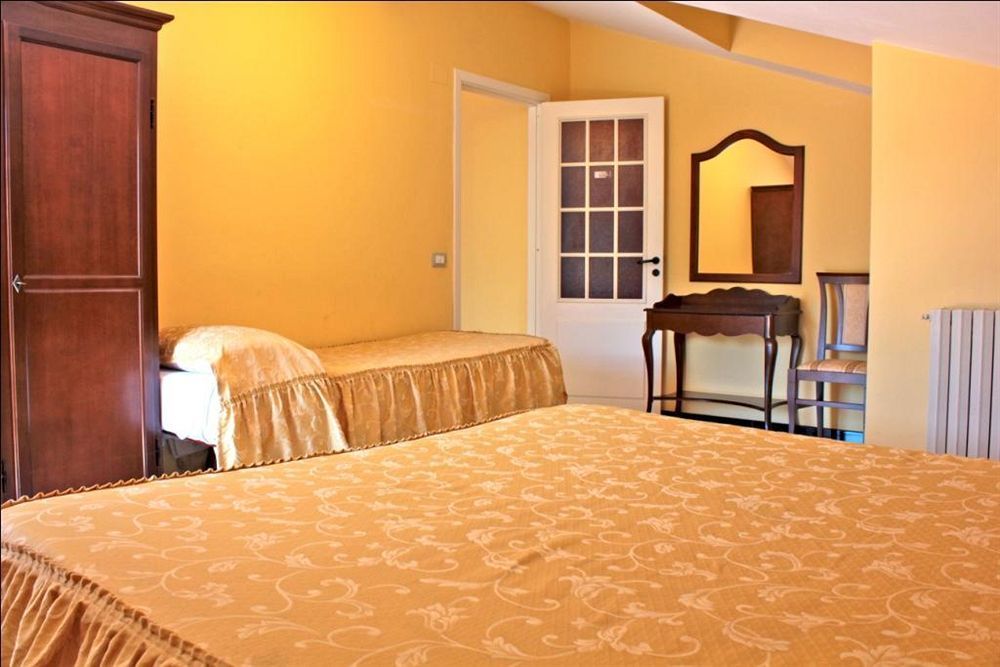 Ai Tre Parchi Bed And Bike Bed and Breakfast Randazzo Εξωτερικό φωτογραφία